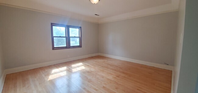 Sala de estar - 6516 W Bluemound Rd