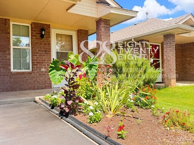 Foto del edificio - *TOURING NOW!* Very Nice 3 Bed/2 Bath Single Family Home in Norman!