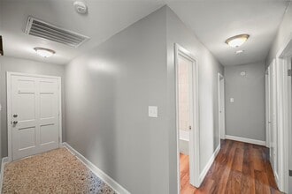 Building Photo - 209 Moss Hill Ln