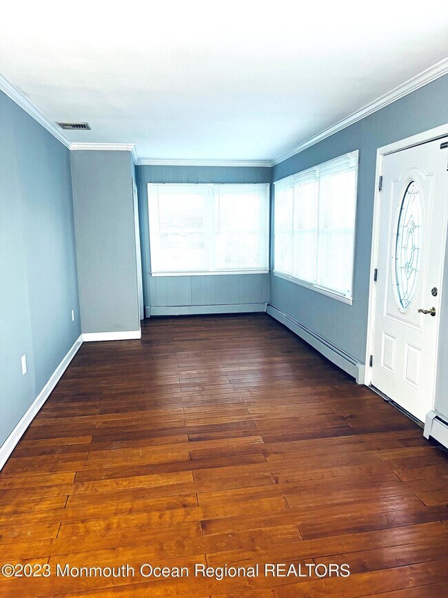 18 Tudor Ave, Pine Beach, NJ 08741 House Rental in Pine Beach, NJ