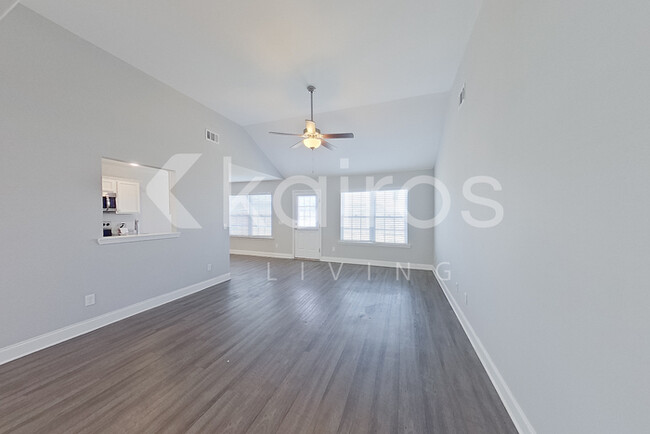 Building Photo - 228 Western Red Cedar Dr