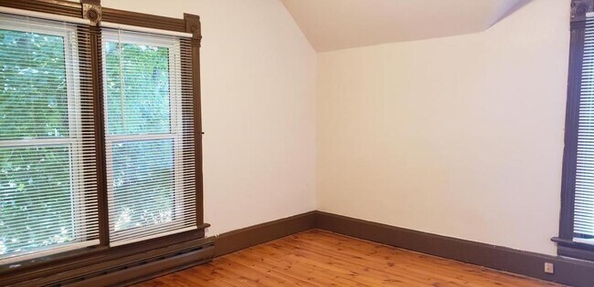 Building Photo - 109 N. Rusk