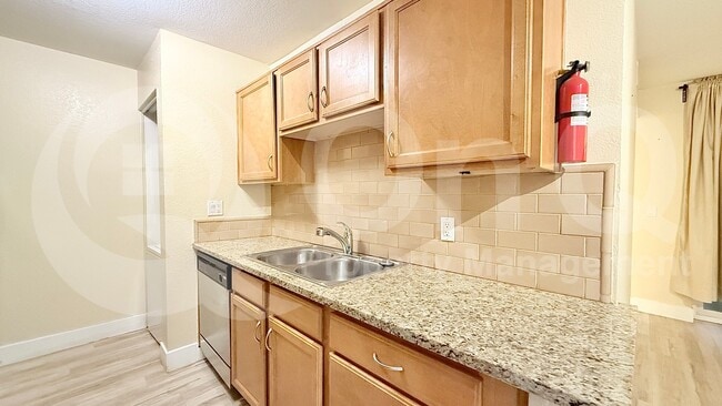 Building Photo - 200 E Southern Ave