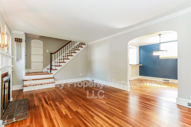 Foto del edificio - 404 Strawbridge Ave