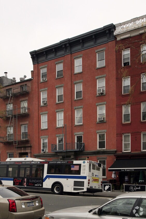 Foto del edificio - 601-603 Hudson St