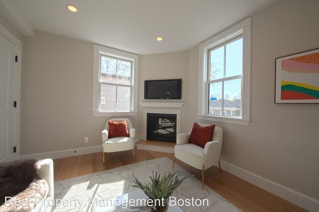 Building Photo - 2 br, 2 bath House - 18 Porter St. #2