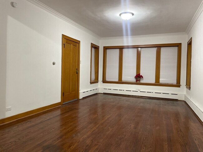 Foto del edificio - 5133 W Wrightwood Ave