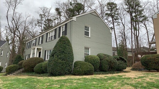 Foto del edificio - 515 Wakefield Dr