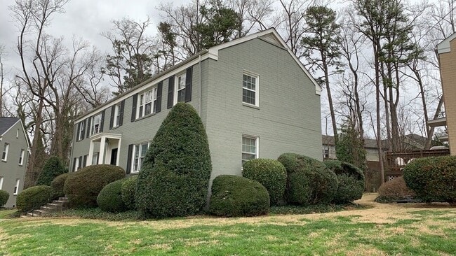 Building Photo - 515 Wakefield Dr