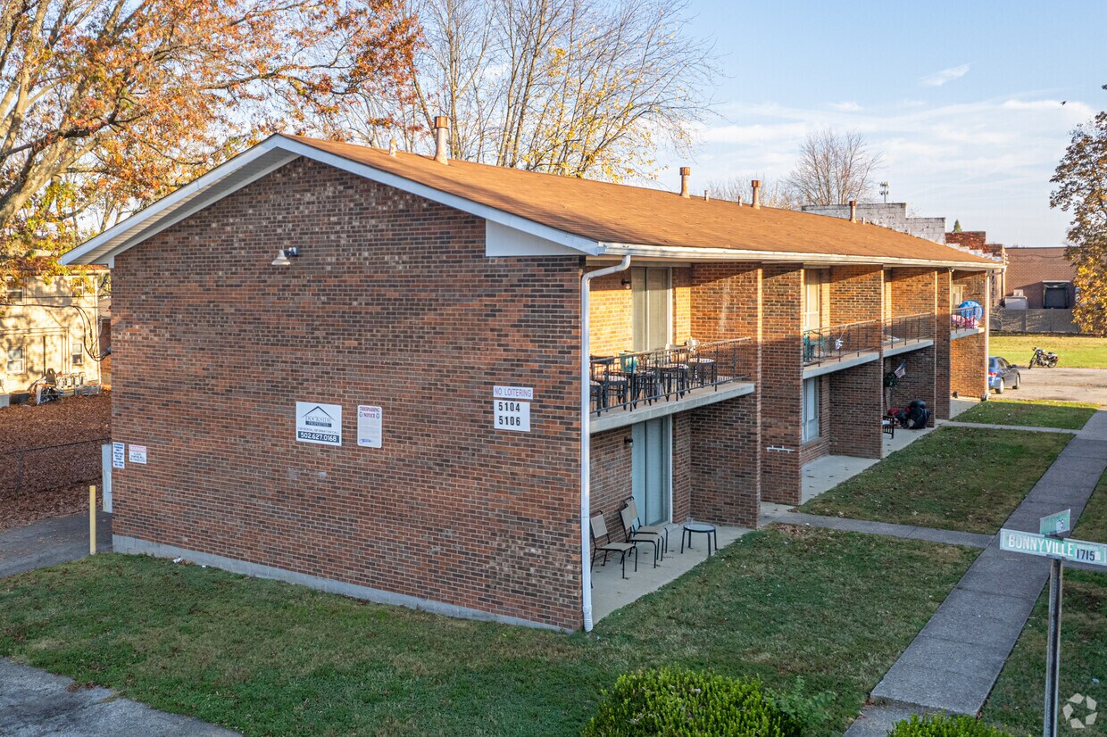 Building Photo - 5106 Malibu Ct