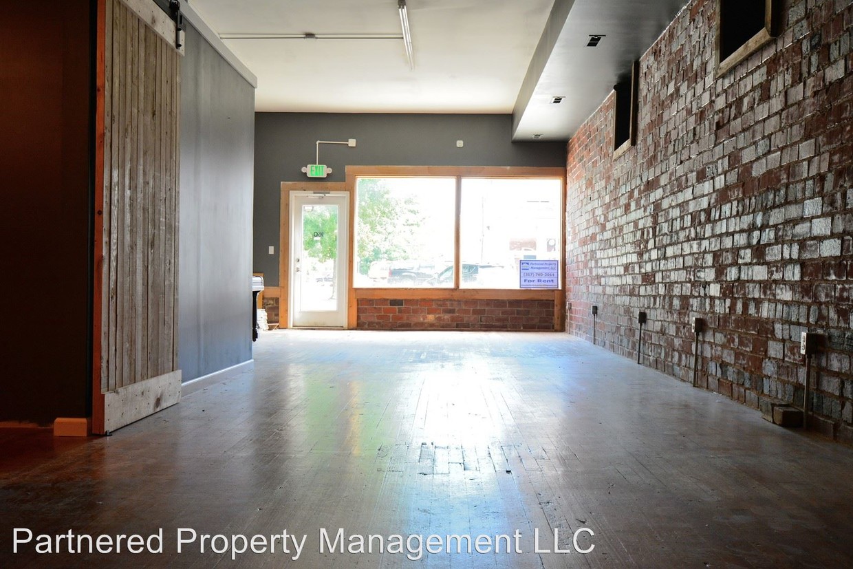 Primary Photo - 170 N Main St