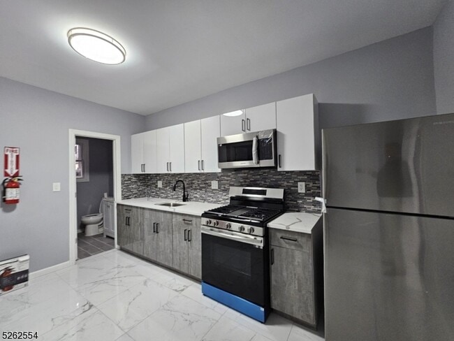 Foto del edificio - 36 Highland St