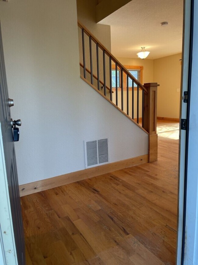 Foto del edificio - STUDENTS WELCOME! Charming Home on Edwards Street in Old Town Near CSU