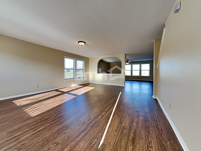 Building Photo - 8243 Retreat Ln