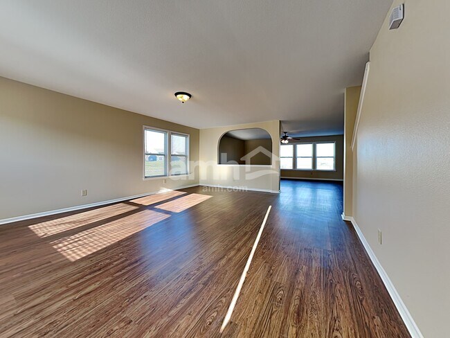Foto del edificio - 8243 Retreat Ln