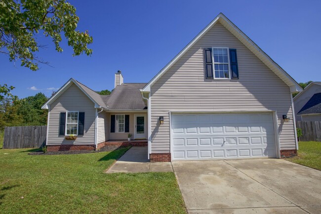 Foto del edificio - Adorable 3 bedroom 2 bath + Bonus in Raeford