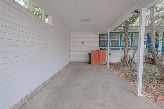 Building Photo - 3900 Dexter Ave