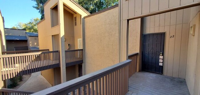 Building Photo - Stockton 1 Bedroom 1 Bath Condo in Gated C...