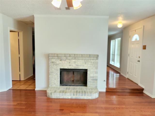 Foto del edificio - 1722 Creekpoint Dr