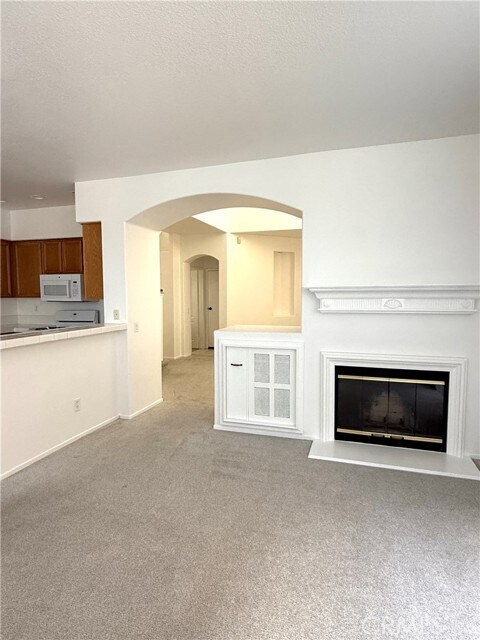 Building Photo - 24578 Sunshine Dr