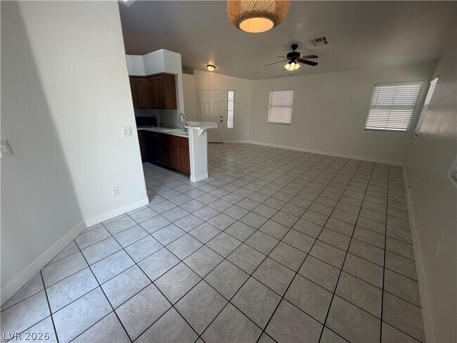 Foto del edificio - 7505 Flat Rock St