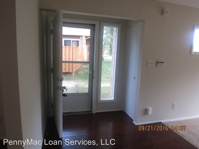 Building Photo - 9957 Shoshone Way