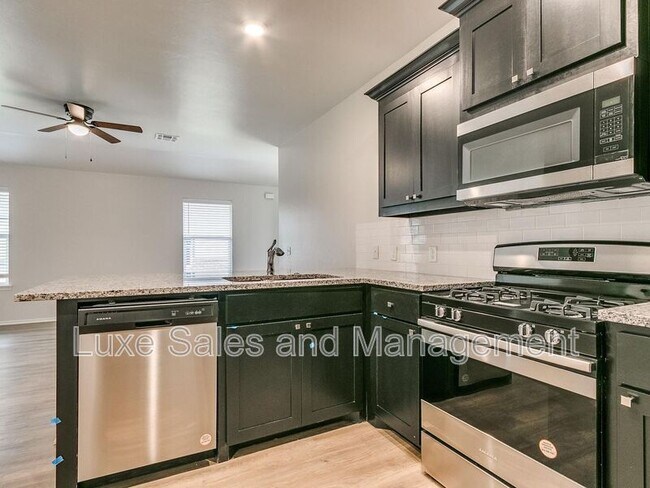 Foto del edificio - 10541 Lawson Pl Rd