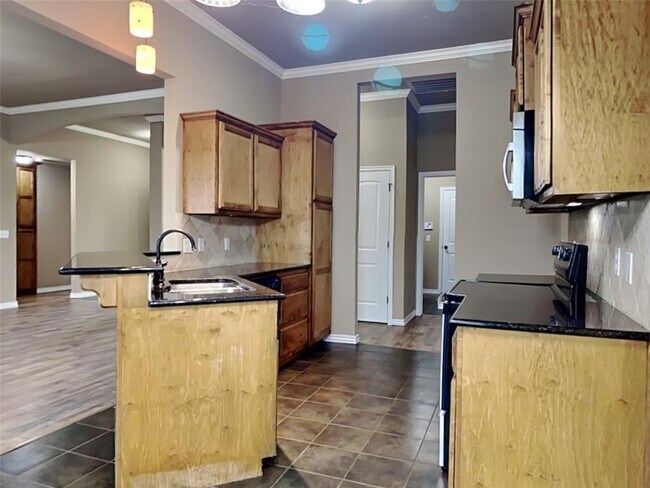 Foto del edificio - 704 Apple Tree Ln