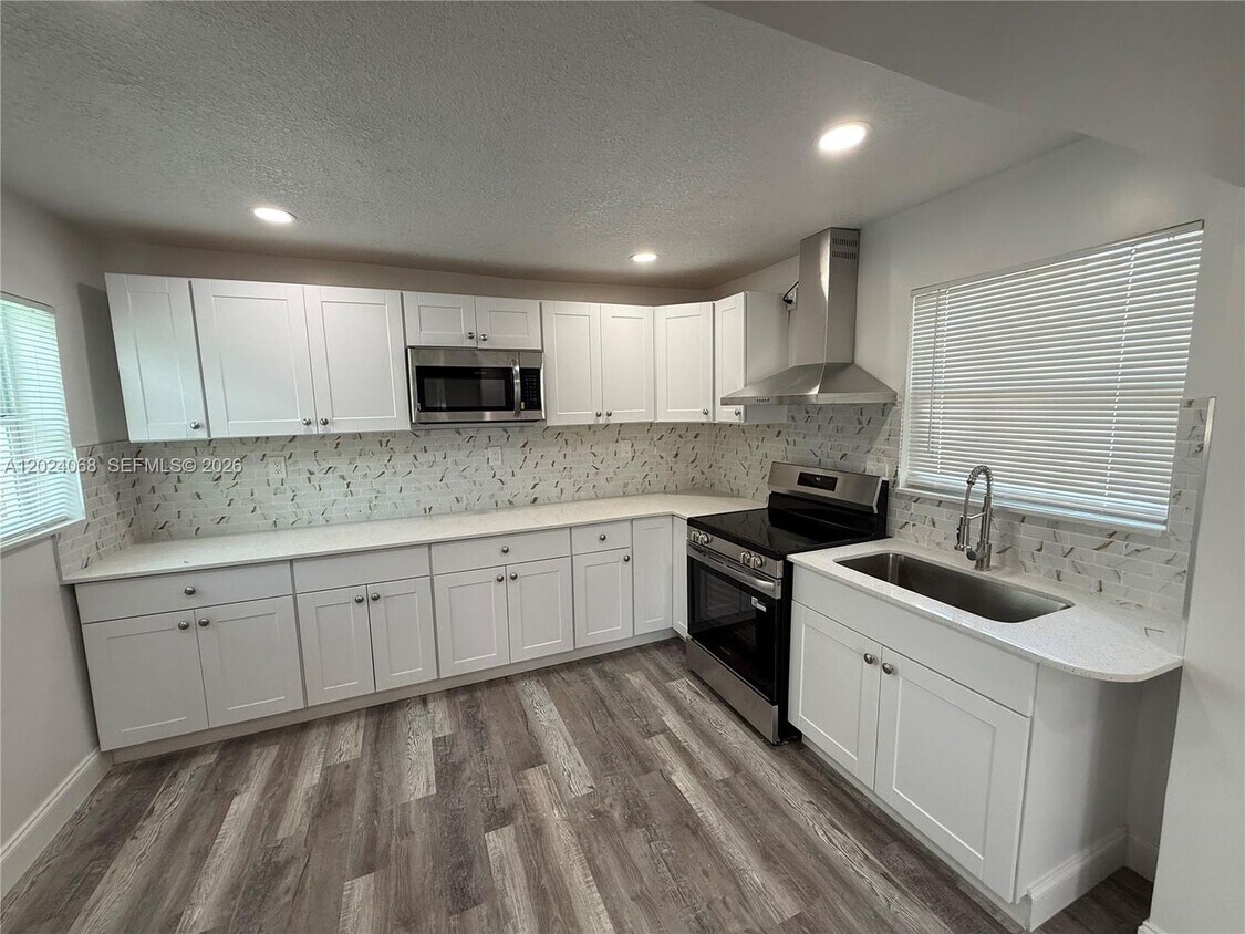 Photo - 2161 NW 26TH AVE #0 FORT LAUDERDALE, FL 33311