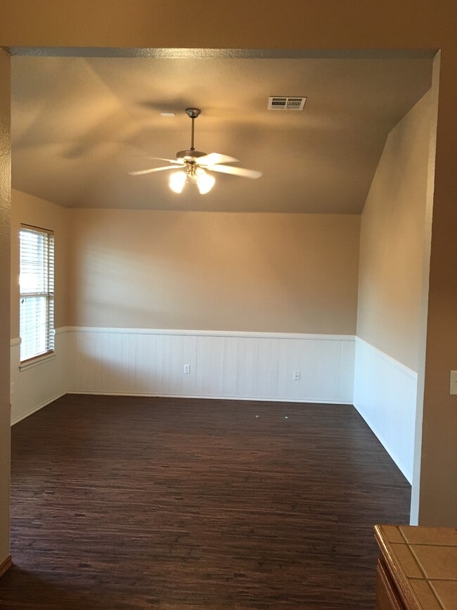 Building Photo - 17317 Bronze Ln