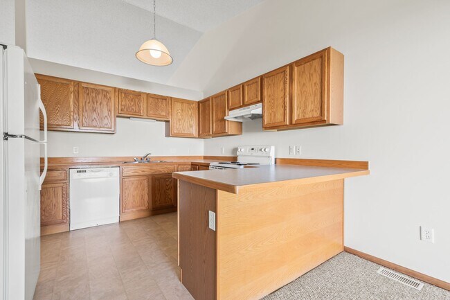Foto del edificio - Woodland Creek Townhomes - Saginaw, MI