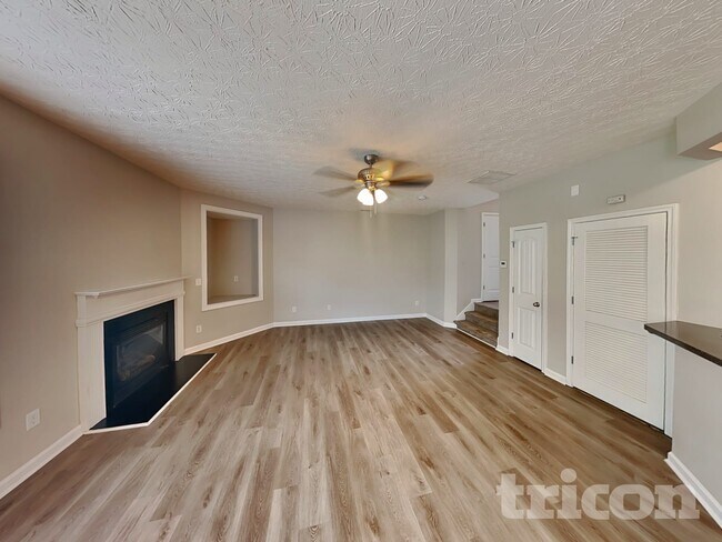 Building Photo - 8129 Brookbend Dr