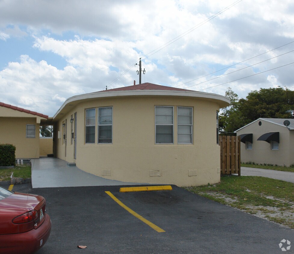 Foto del edificio - 2102 Wilson St