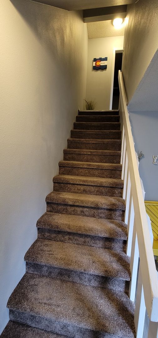 Building Photo - Charming Westside 2 Bedroom- pet friendly