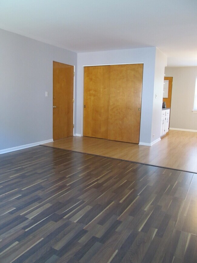 Building Photo - 3006 S Harlem Ave