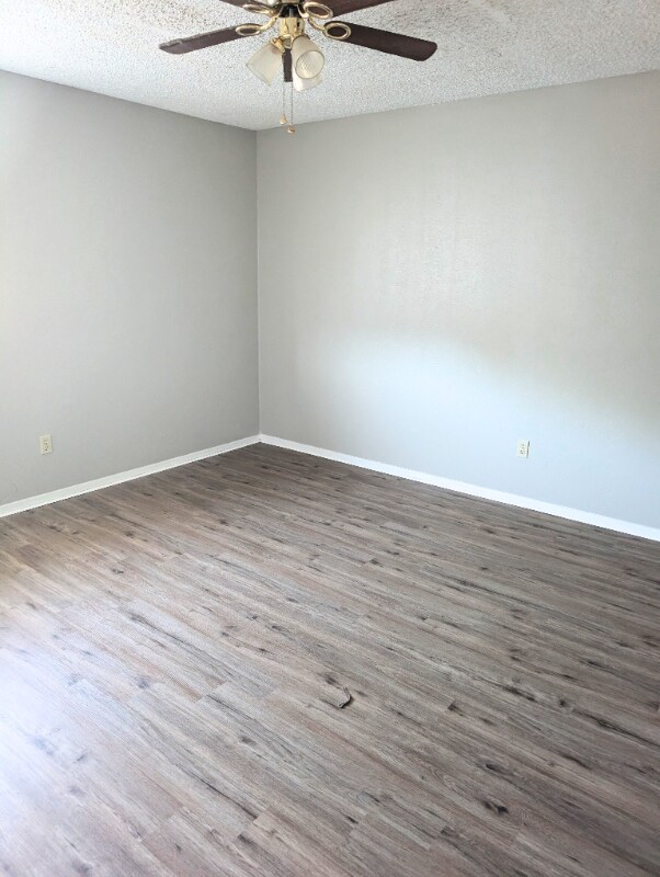 Foto del edificio - 505 N Main St