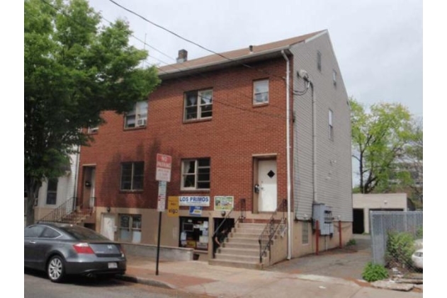 Building Photo - 23-25 Joyce Kilmer Ave