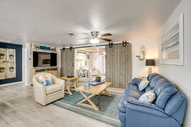 1900 Neptune Dr