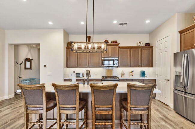 Building Photo - 30737 S Osprey Dr