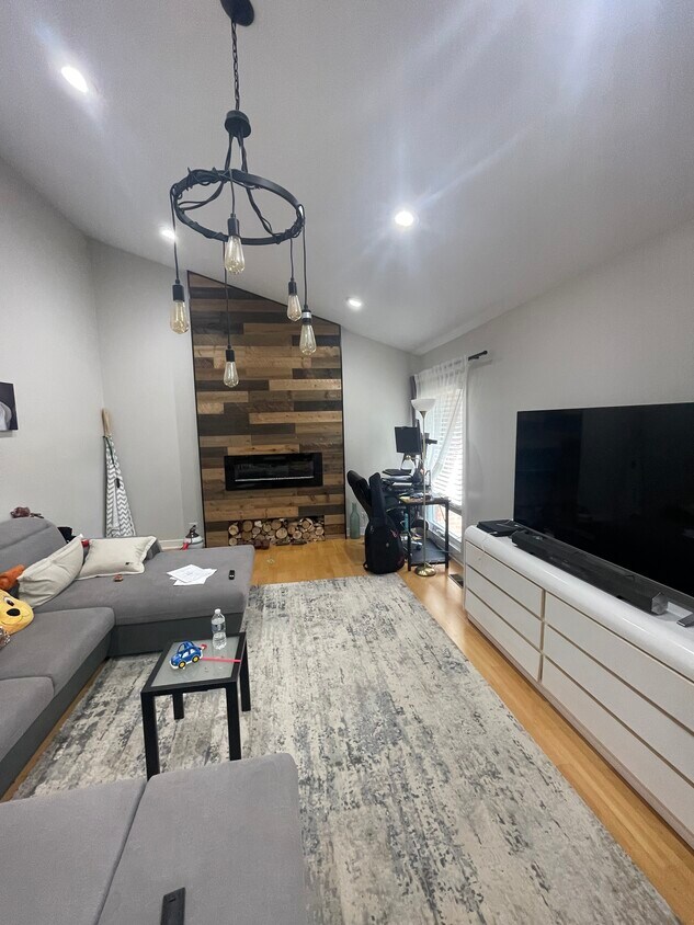 Foto principal - 1160 Osterman Ave
