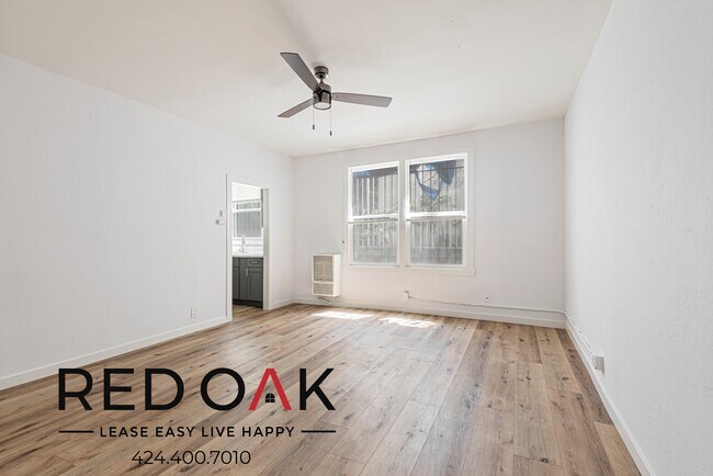 Foto del edificio - 960 S Oxford Ave