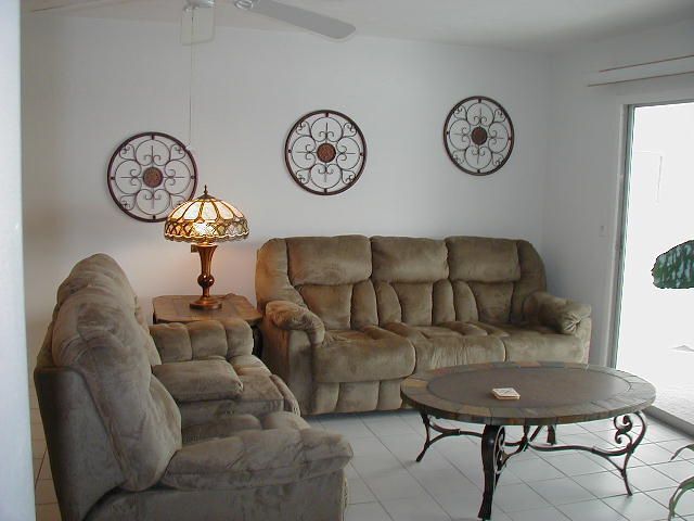 Foto del edificio - 1714 Bikini Ct