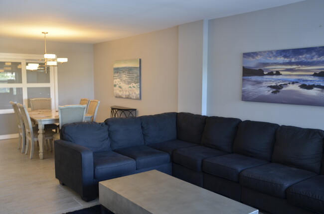 Foto del edificio - 405 N Ocean Blvd