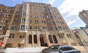 Building Photo - 37 S Iowa Ave