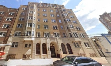 Building Photo - 37 S Iowa Ave