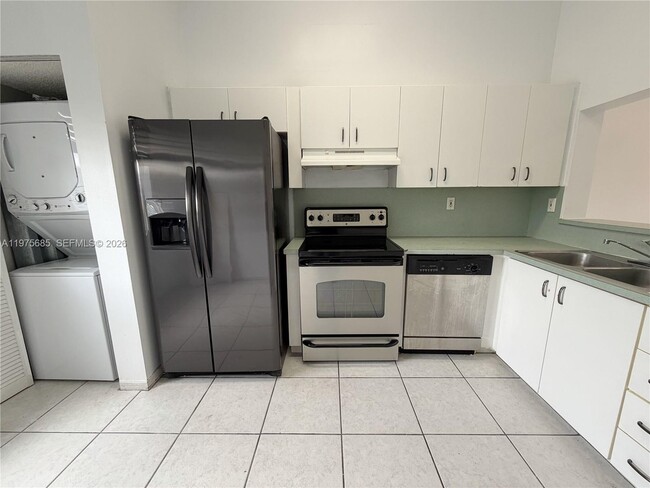 Building Photo - 6445 SW 130th Pl