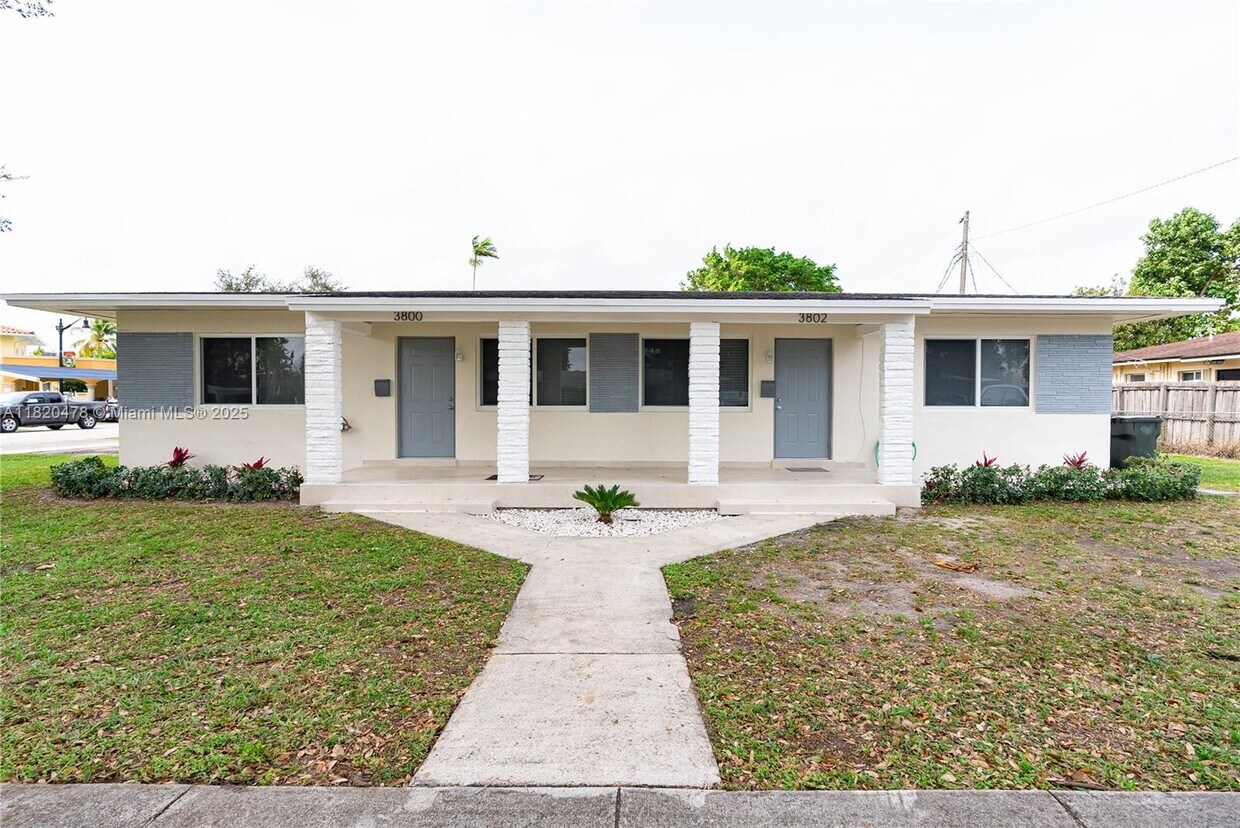Primary Photo - 3802 NW 65th Ave