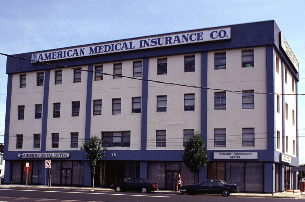 Primary Photo - 35 N Broadway
