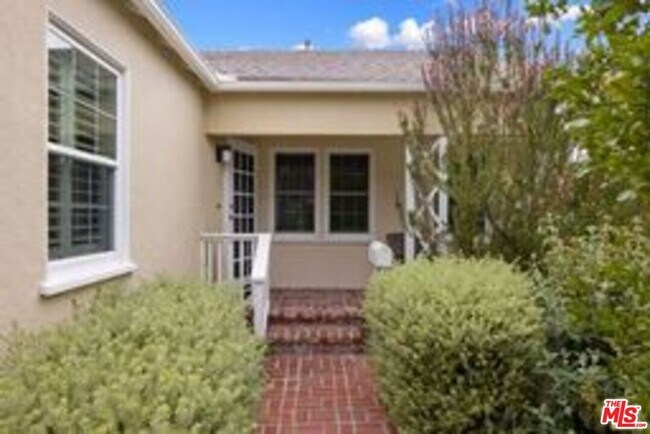 Foto del edificio - 3711 Wade St