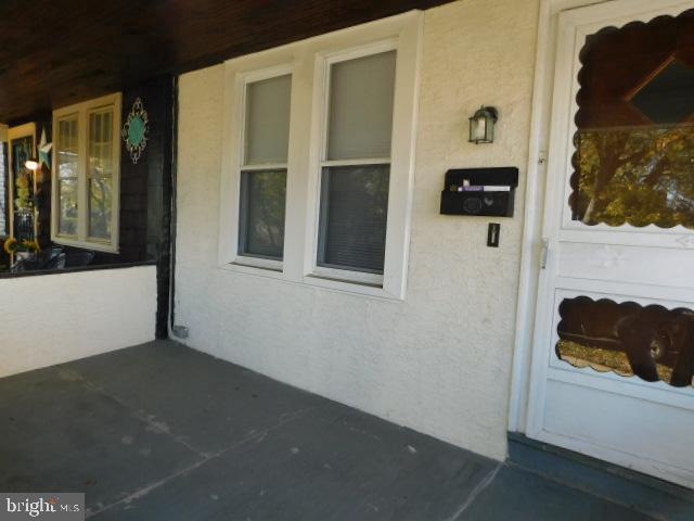 Building Photo - 122 Beverly Ave